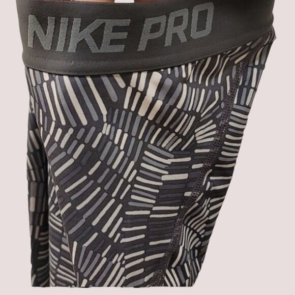 Nike Pro Hypercool Tidal Training Capris - Picture 3 of 9